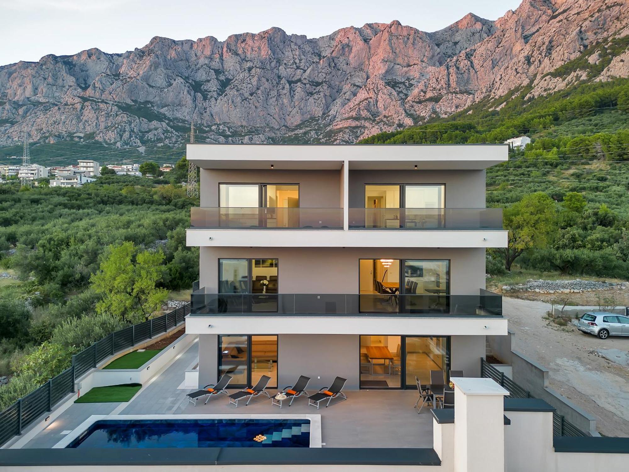 Adria Makarska